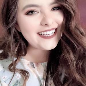 Meet your Posher, Briana